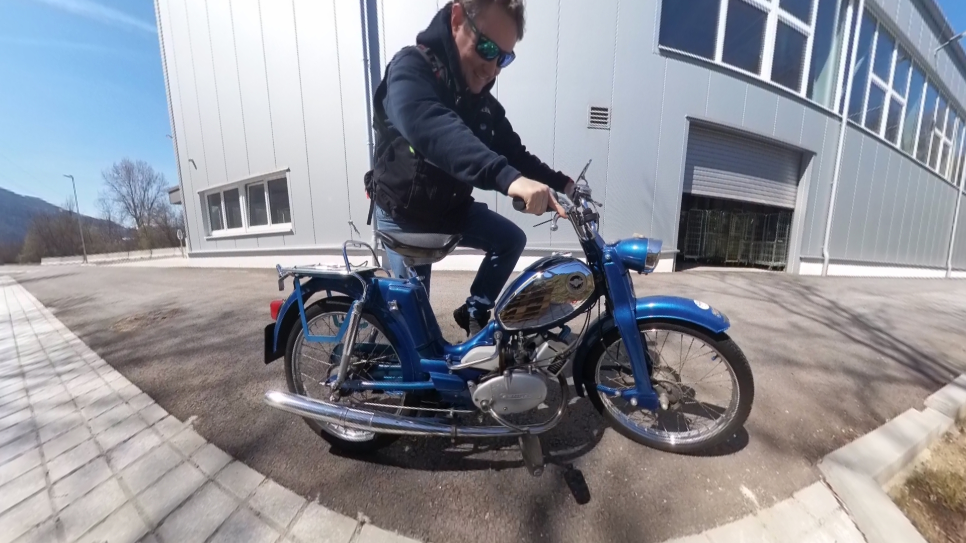 Zündapp Bergsteiger Seitenansicht beim Auswintern 2026